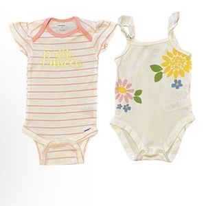 2 Pack Girls 3-6 Sleeve/Sleeveless Onesies Bundle